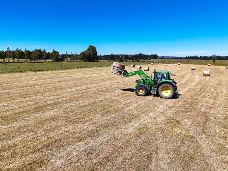 1542 Te Anau Mossburn Highway Te Anau Surrounds_12