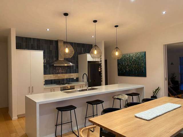 15 Hunt Place Albert Town_4