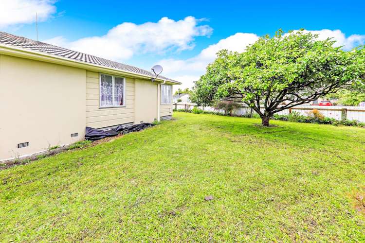 8 Vickers Crescent Mangere_9