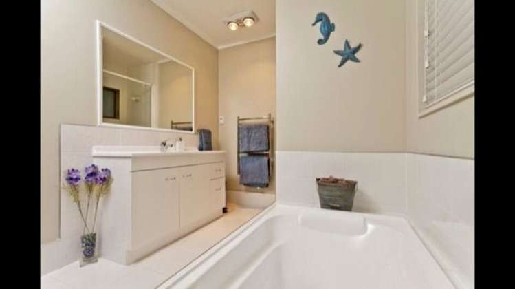 214 Valley Road Waitoki_10