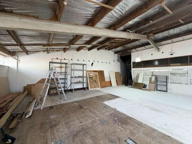 Front Tenancy, 46 Wharf Road Te Atatu Peninsula_2