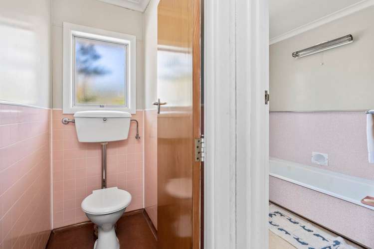 8 Sir George Back Street Opua_14