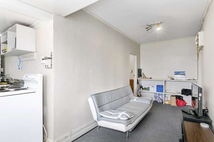 74 Heriot Row North Dunedin_2