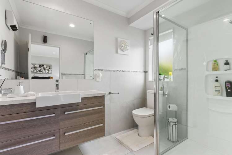 53 Hadley Wood Drive Wattle Downs_13