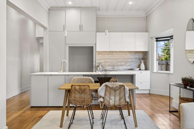 101 Georges Drive Napier South_1