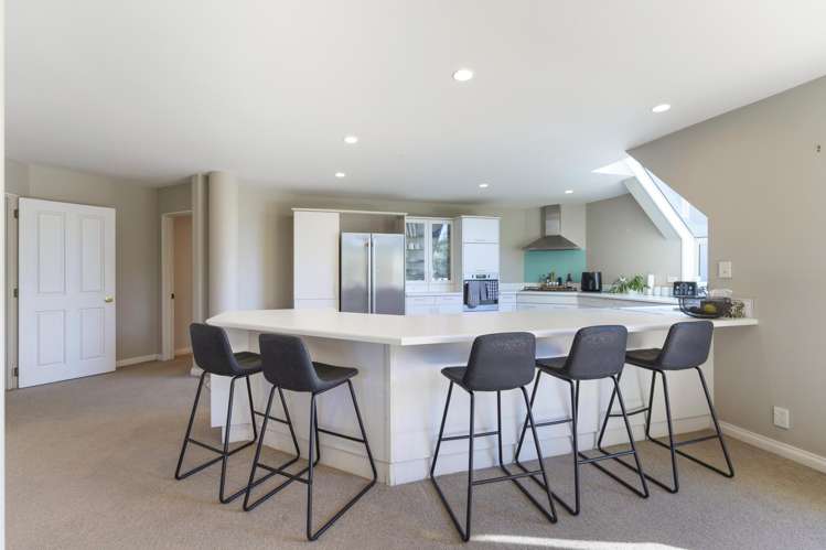 175 Rocking Horse Road Southshore_6