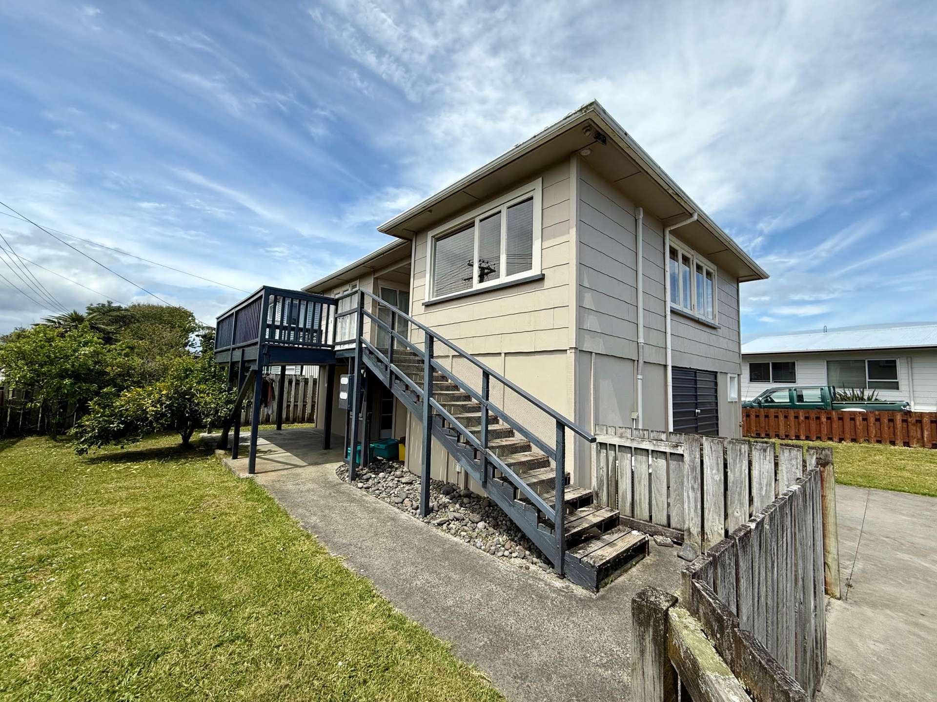 16 Uenuku Avenue Raglan_0