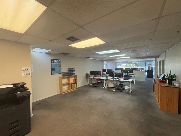 Unit 7/99 Carbine Road Mount Wellington_5