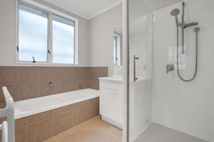 164 Keri Vista Rise Papakura_9