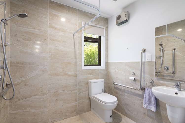 97 Pigeon Valley Road Wakefield_16