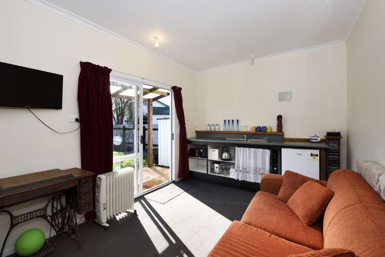 16 Harcourt Place Wakefield_19