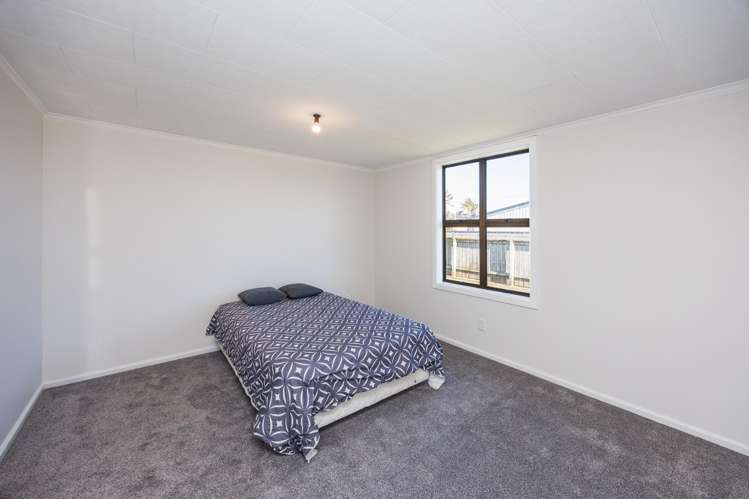 1 Warren Street Foxton Beach_9