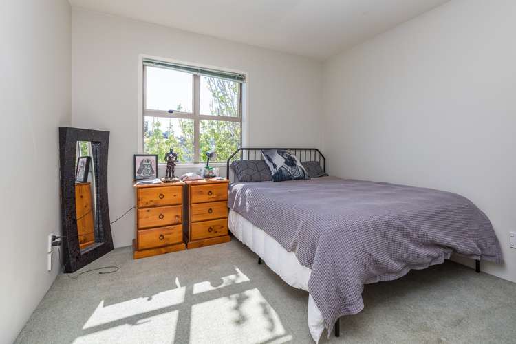 1/2 Upper Queen Street Auckland Central_9