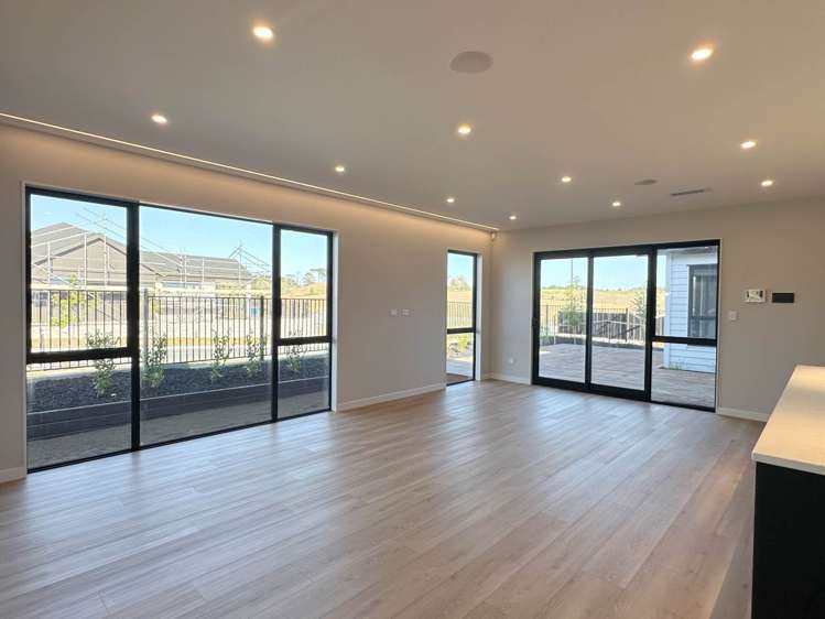 35 Tipu Crescent Wainui_2