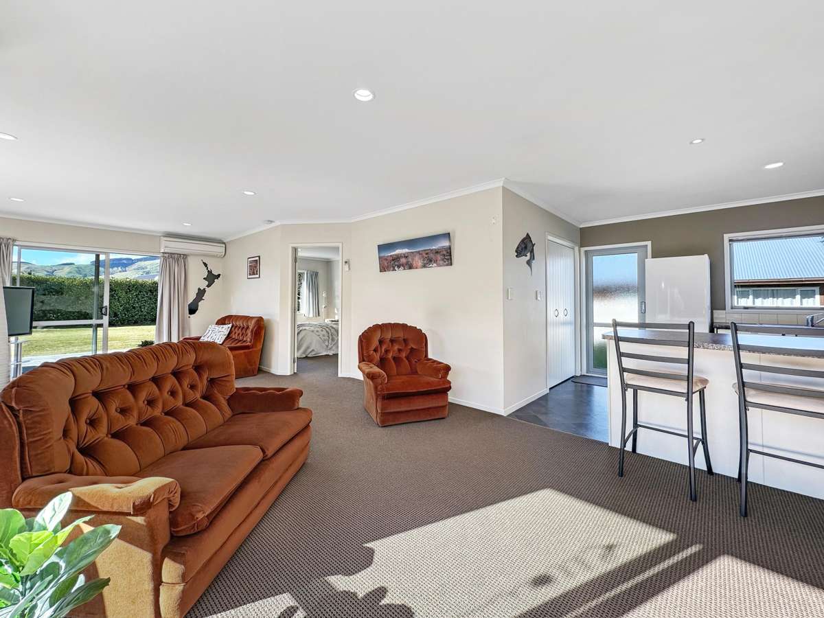 53 Montgomery Crescent_5