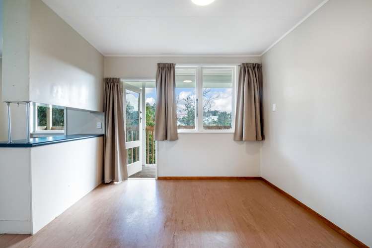 73 Taurus Crescent Beach Haven_13