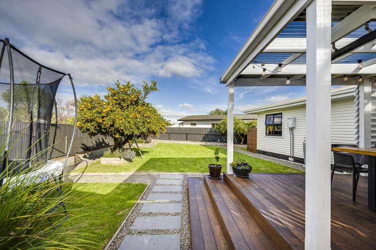 16 Surrey Street Taradale_29