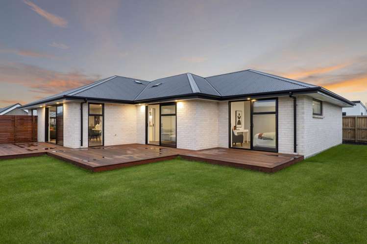 60 Halpin Drive Lincoln_13