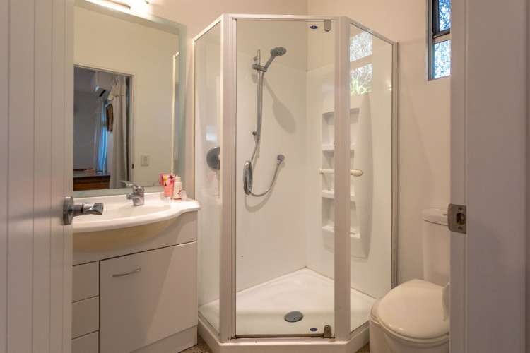 51 Herbert Drive Whangamata_17