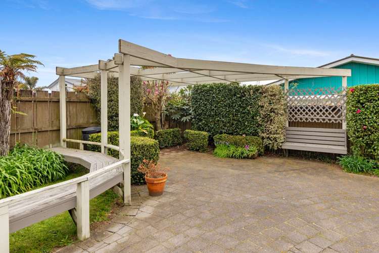 6 Conrad Place Leamington_13