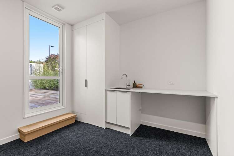 196 Main Road Redcliffs_18