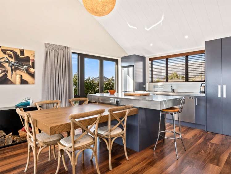 76 West Meadows Drive Wanaka_3
