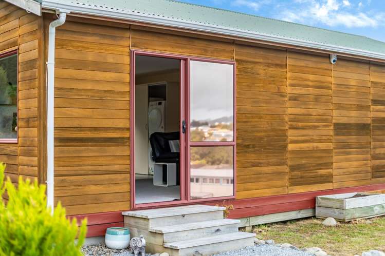 26 Omapere Street Waitangirua_17