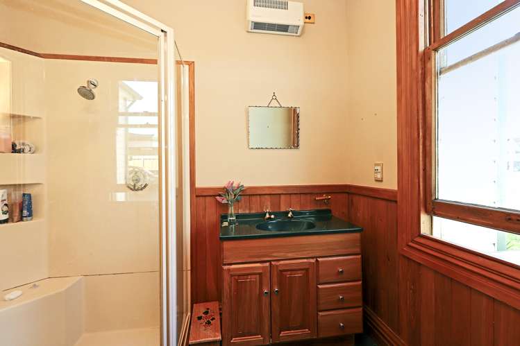 5 Saint Marys Road Waipukurau and Surrounds_12