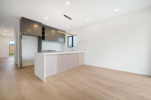 8 Stableford Crescent Opaheke_3