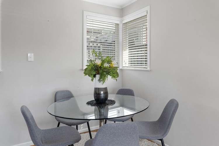 62 Lauderdale Road Birkdale_10