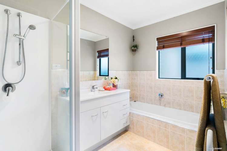 12 Corrofin Drive East Tamaki_11