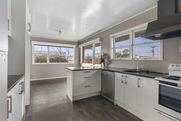 739 Te Atatu Road_4