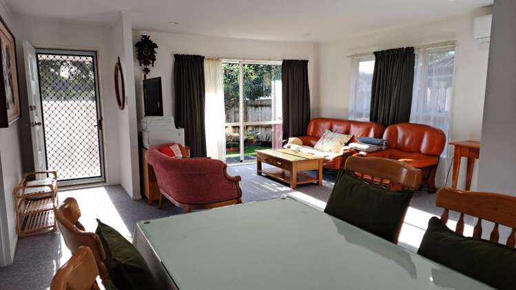 12 Michael Jones Drive Flat Bush_1