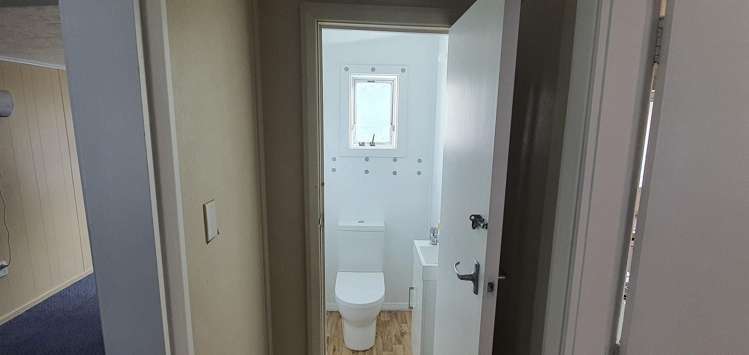 28 Trinity Avenue Epuni_13