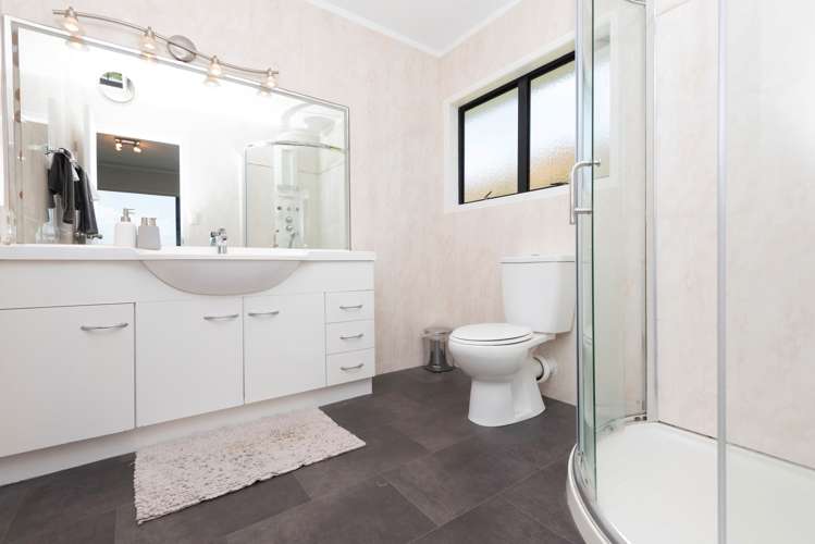 6 Marine Lane Mount Wellington_12