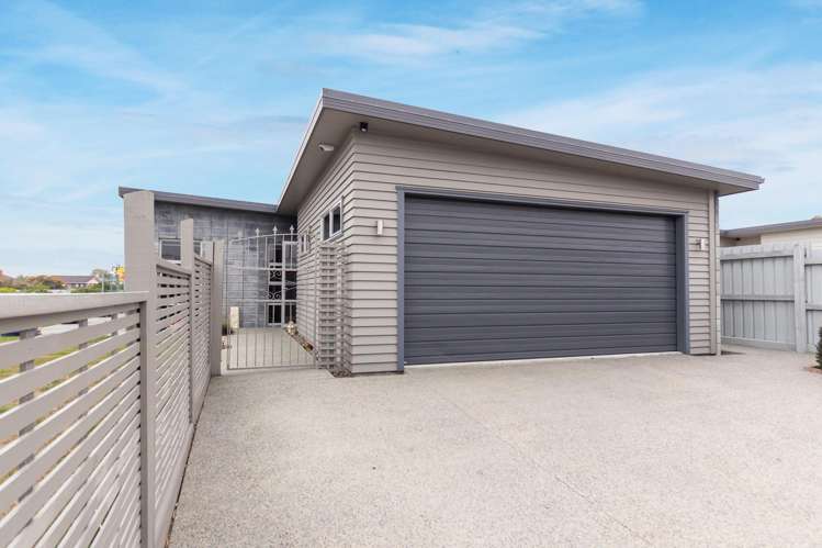 2d Rhodes Street Seaview_16