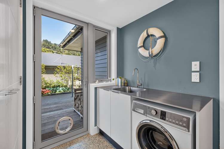11 Kaioruru Lane Charteris Bay_30