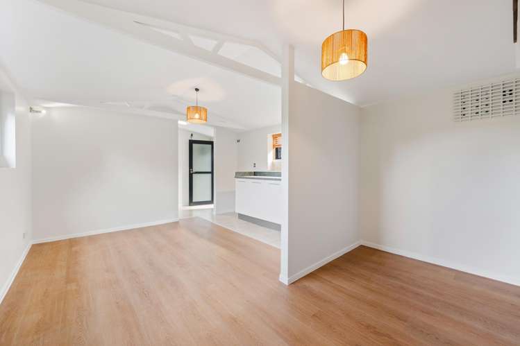 34 Cyclarama Crescent Massey_17