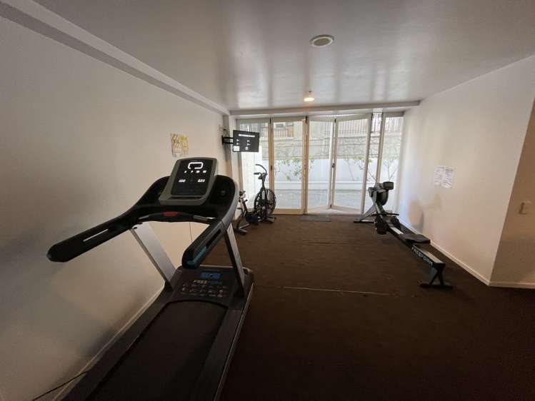 1714/10 Waterloo Quadrant Auckland Central_19