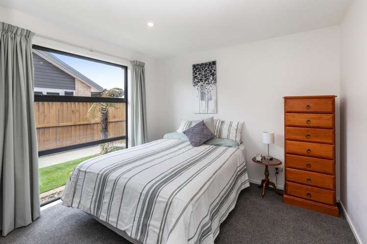 37 Little Oaks Drive Yaldhurst_10