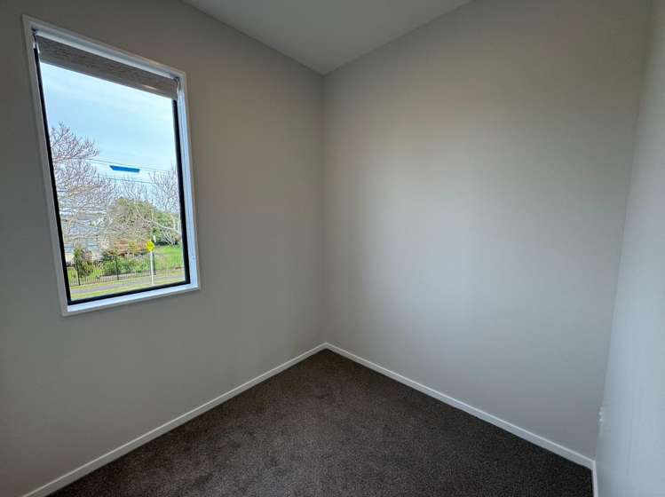 1/13 Thomas Road 10683_10