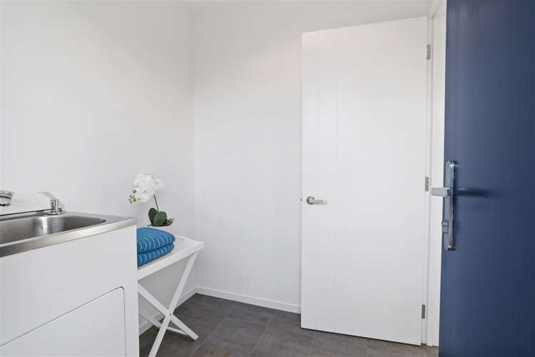 2/10 Stacey Place Woolston_14