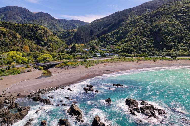 6 Valley Road Kaikoura Surrounds_28