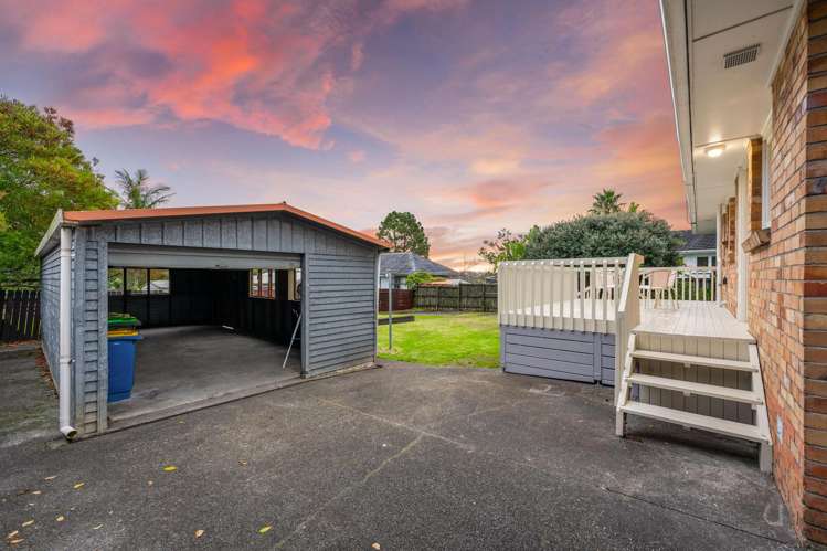 106 Flanshaw Road Te Atatu South_16