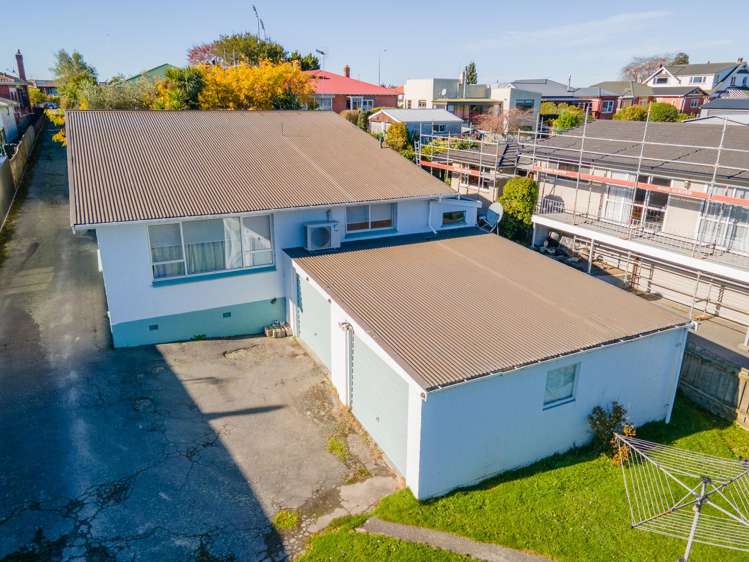 2/224a Otipua Road West End_9