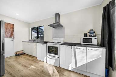 2/60 Cargill Street_3