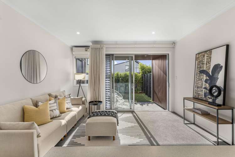 9/28 Nevill Road Hobsonville_1