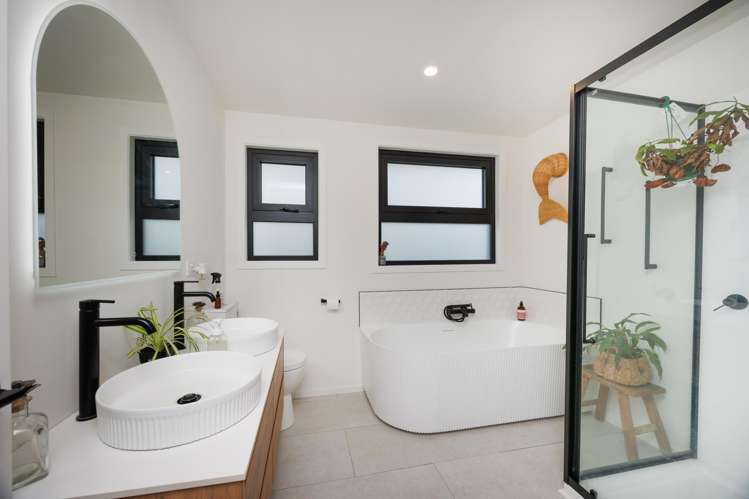 7 Karaka Street Tokomaru_2