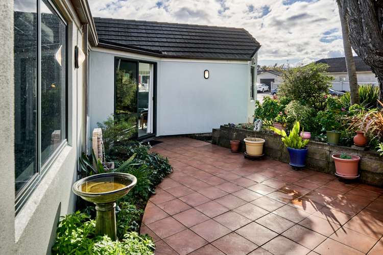 58 Laings Road Lower Hutt_8