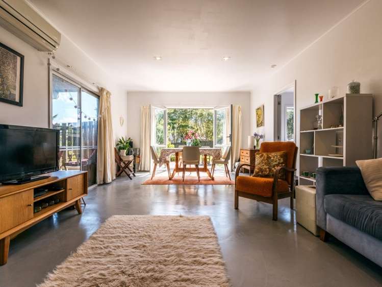 19 Jellicoe Parade Surfdale_2